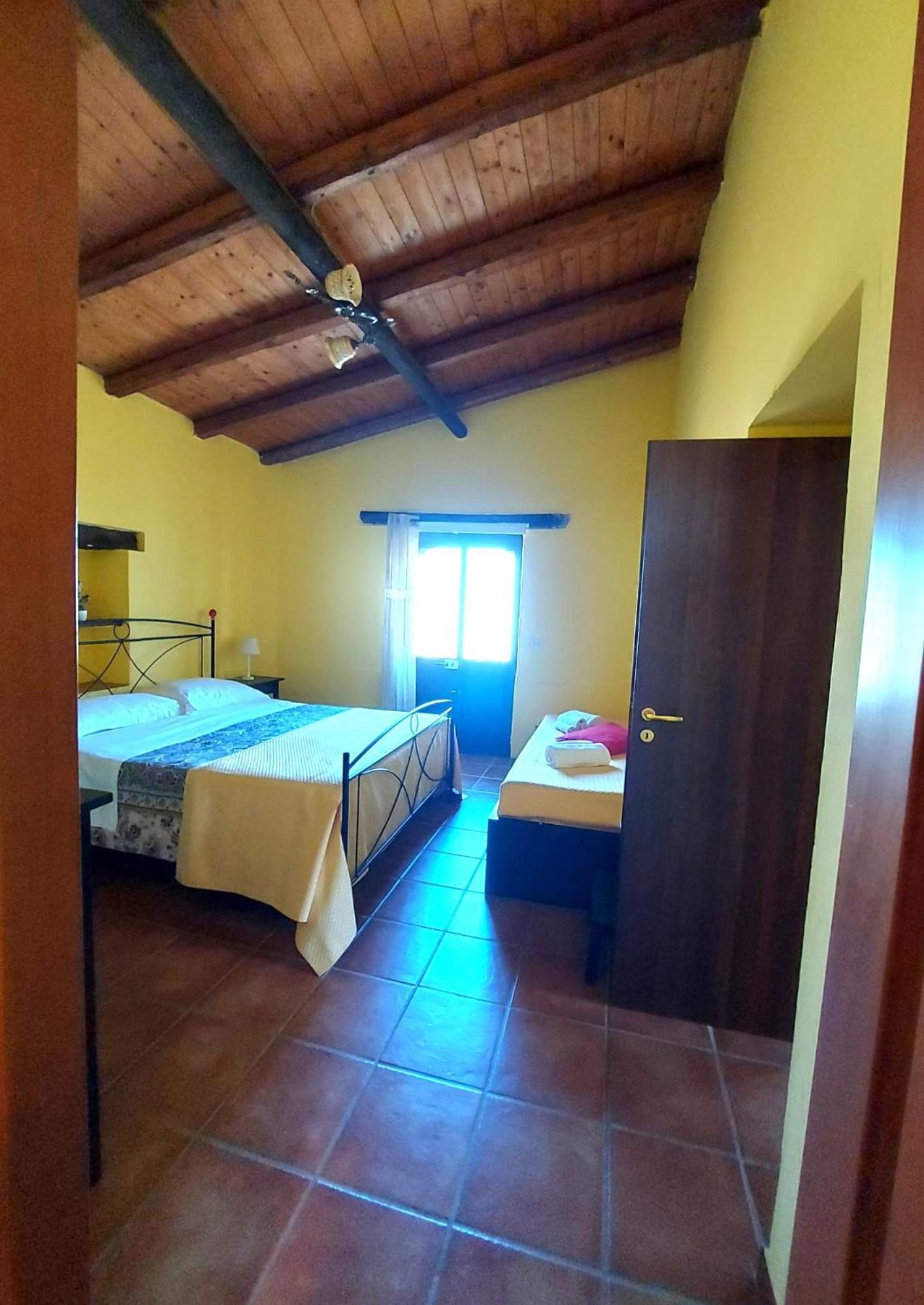 Villa Nadira Giardini Naxos Ngoại thất bức ảnh